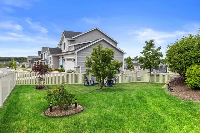 852 Sugar Maple Lane, Verona, WI 53593