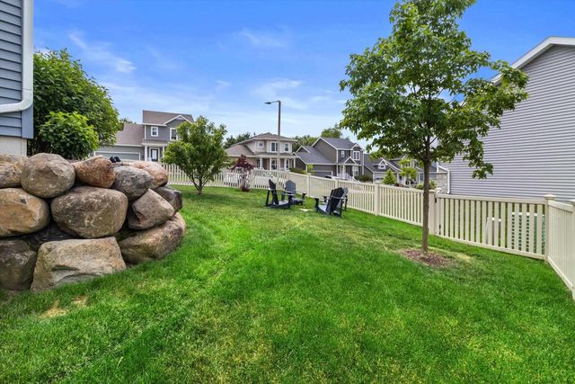 852 Sugar Maple Lane, Verona, WI 53593