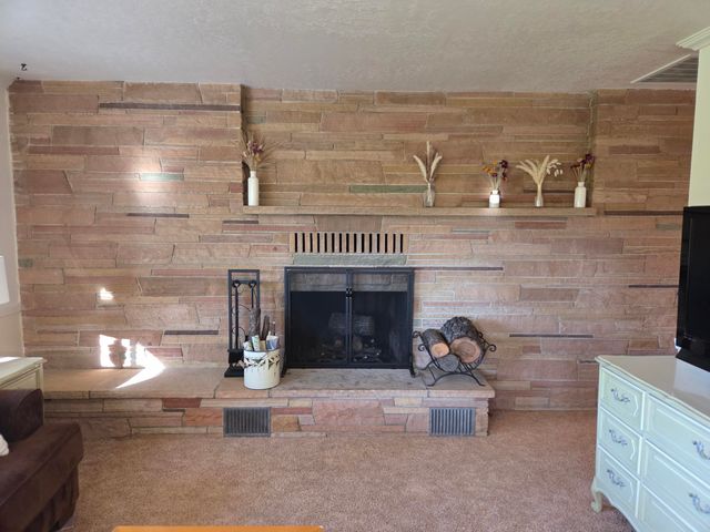 8198 Green Acres Lane, Redding, CA 96002