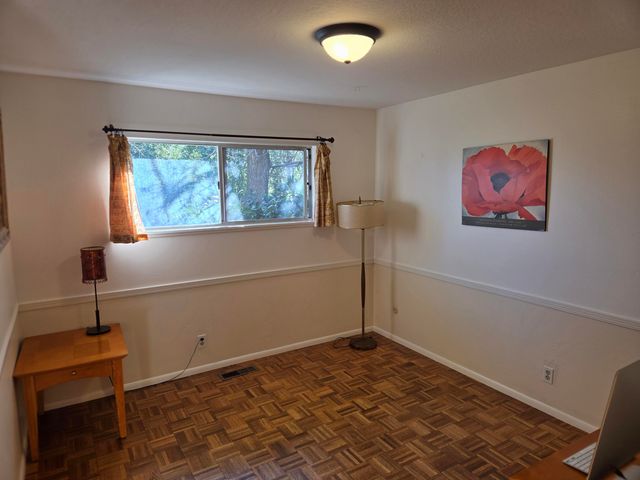 8198 Green Acres Lane, Redding, CA 96002