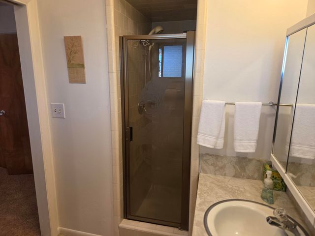 8198 Green Acres Lane, Redding, CA 96002