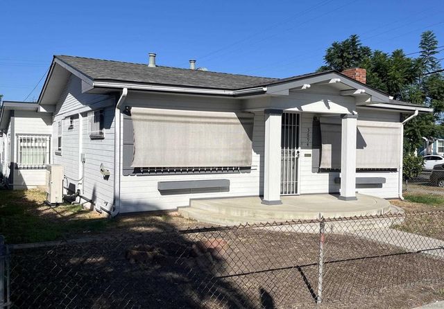 3694 36th St, San Diego, CA 92104