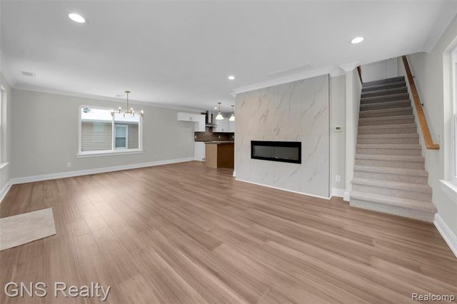 718 Devillen Avenue, Royal Oak, MI 48073