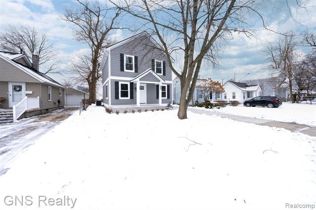 718 Devillen Avenue, Royal Oak, MI 48073