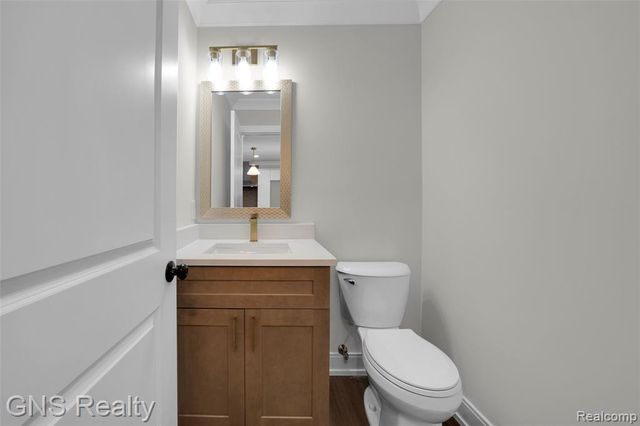 718 Devillen Avenue, Royal Oak, MI 48073