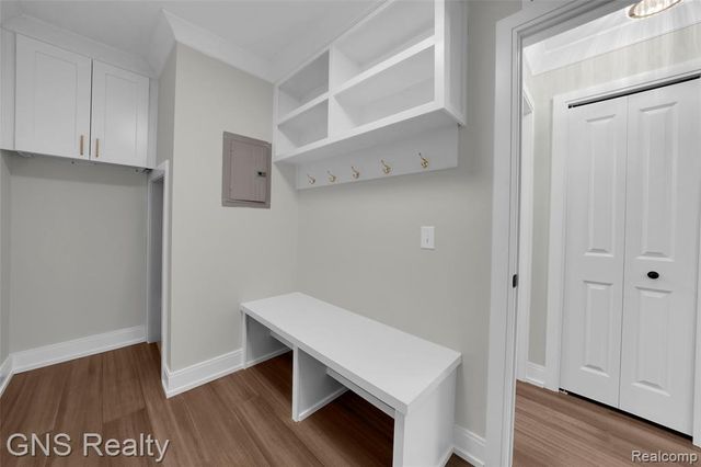 718 Devillen Avenue, Royal Oak, MI 48073