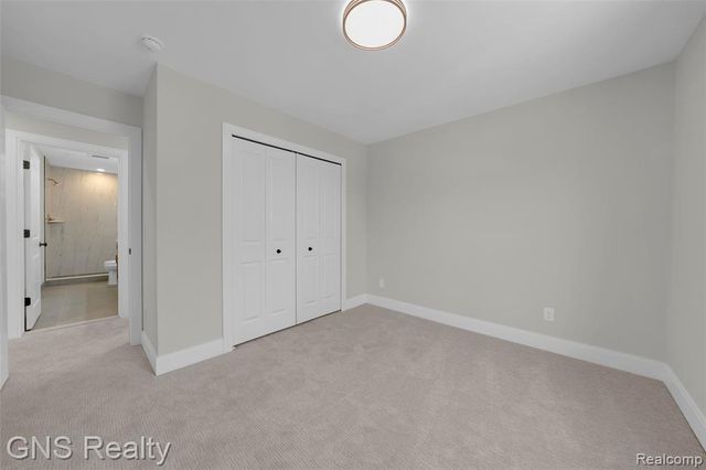 718 Devillen Avenue, Royal Oak, MI 48073