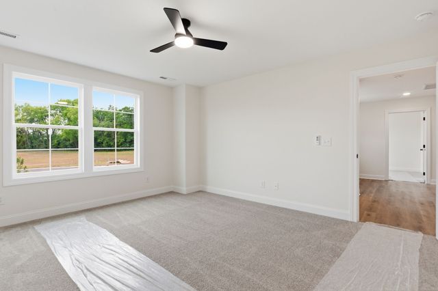 308 Spring St, La Vergne, TN 37086