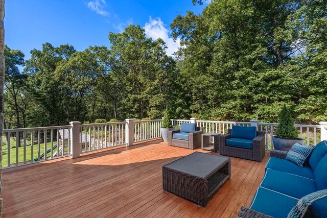 76 Robin Rd, Weston, MA 02493