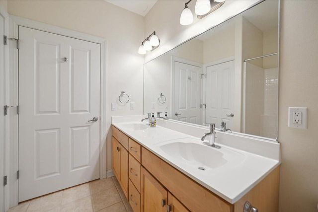 1925 N Water STREET #105, Milwaukee, WI 53202