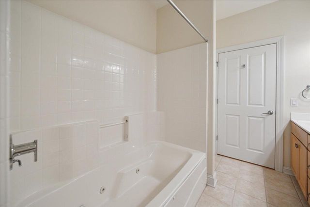 1925 N Water STREET #105, Milwaukee, WI 53202