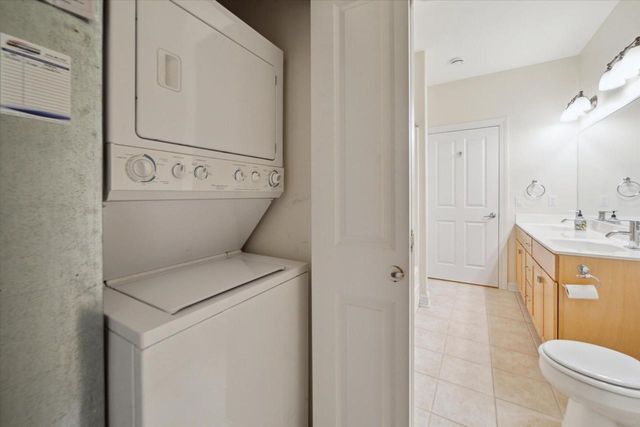 1925 N Water STREET #105, Milwaukee, WI 53202