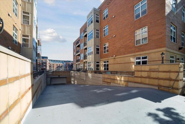 1925 N Water STREET #105, Milwaukee, WI 53202