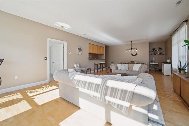 1925 N Water STREET #105, Milwaukee, WI 53202