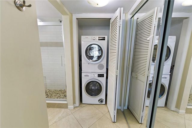 775 Jeffery Street 303, Boca Raton, FL 33487