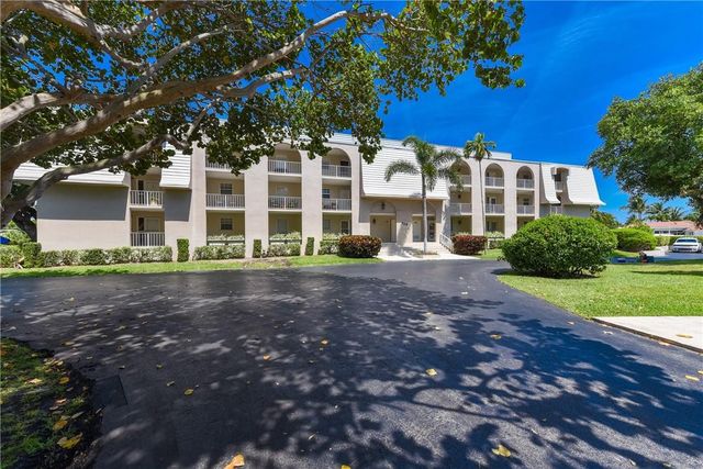 775 Jeffery Street 303, Boca Raton, FL 33487