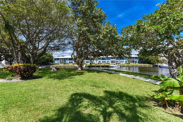 775 Jeffery Street 303, Boca Raton, FL 33487