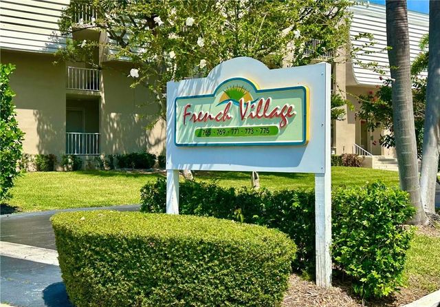 775 Jeffery Street 303, Boca Raton, FL 33487