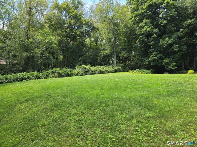 10 Laurwood Drive, Bolton, CT 06043