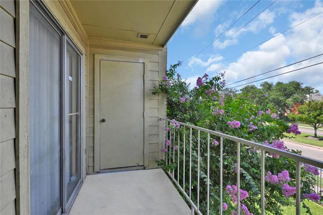10101 S Gessner Road 910, Houston, TX 77071