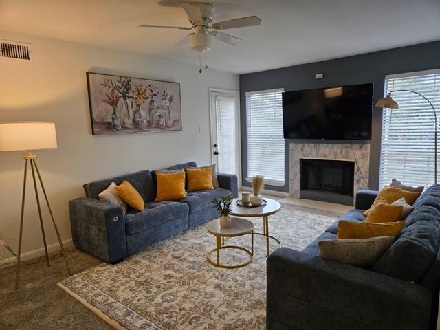 10101 S Gessner Road 910, Houston, TX 77071