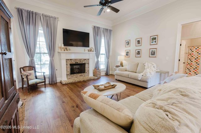 201 Evelyn Lane, Brandon, MS 39042