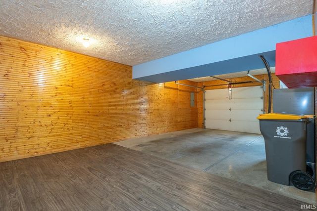 2571 S Flat Rock Road, Bloomington, IN 47403
