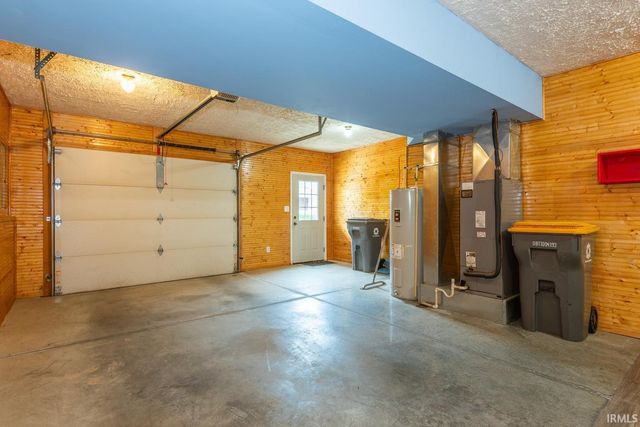 2571 S Flat Rock Road, Bloomington, IN 47403