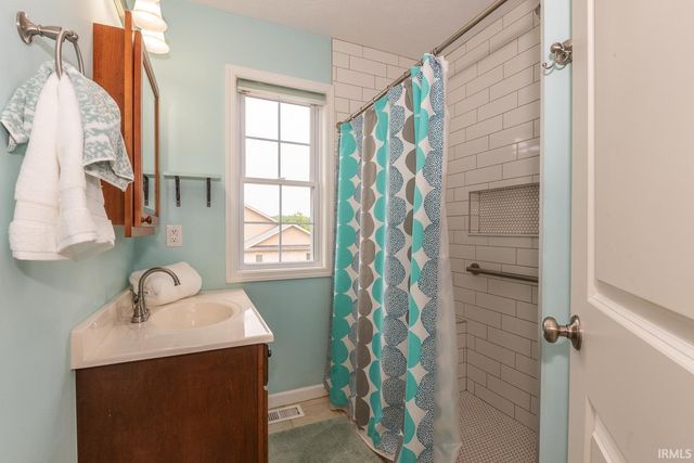 2571 S Flat Rock Road, Bloomington, IN 47403