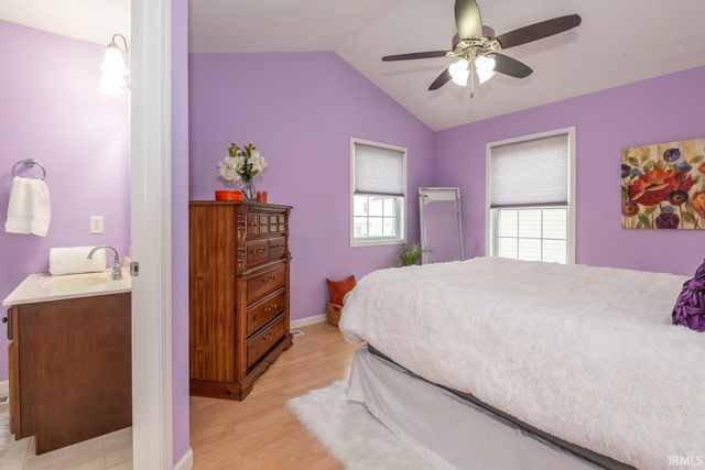 2571 S Flat Rock Road, Bloomington, IN 47403