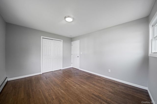 192 W 18th Street, Deer Park, NY 11729