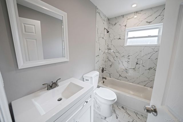 192 W 18th Street, Deer Park, NY 11729