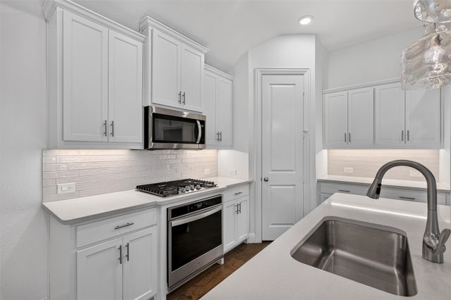 8140 Legacy Trail, Mckinney, TX 75071