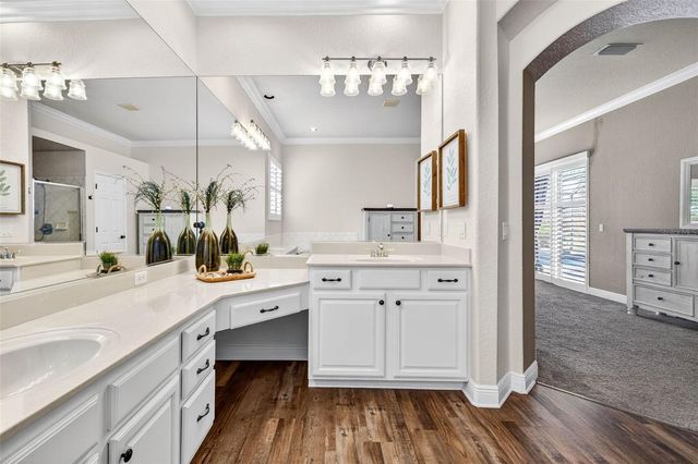 5905 CHERRY OAK DRIVE, Valrico, FL 33596