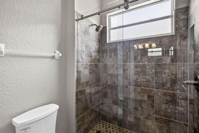 5905 CHERRY OAK DRIVE, Valrico, FL 33596