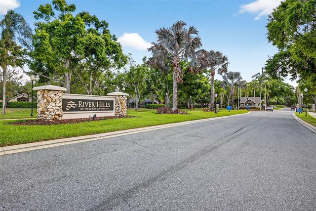 5905 CHERRY OAK DRIVE, Valrico, FL 33596