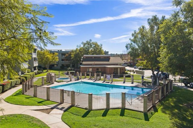 1040 E Washington, Escondido, CA 92025