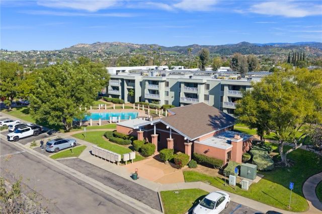 1040 E Washington, Escondido, CA 92025