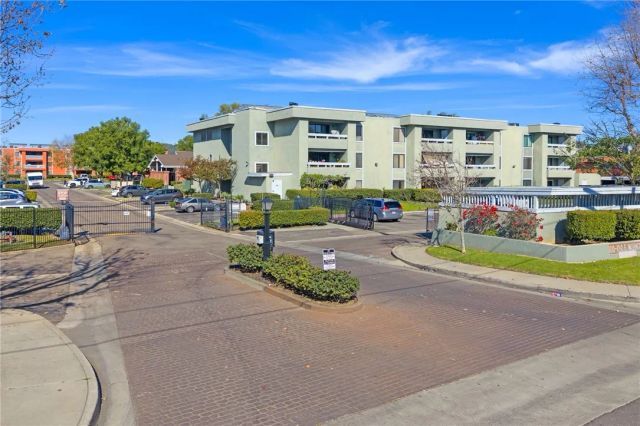 1040 E Washington, Escondido, CA 92025