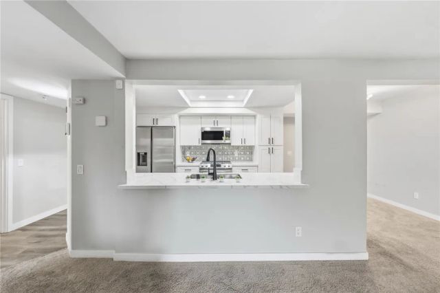1040 E Washington, Escondido, CA 92025