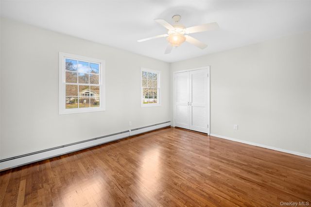 6 Penelope Lane, Huntington, NY 11743