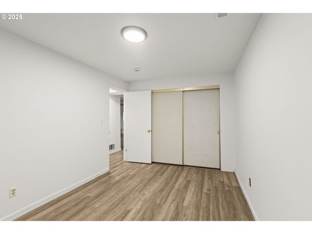 2669 Se ALDER St, Hillsboro, OR 97123