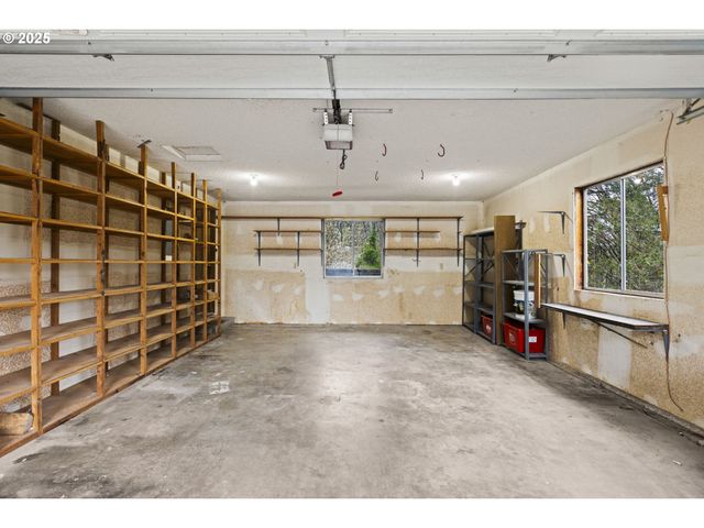 2669 Se ALDER St, Hillsboro, OR 97123