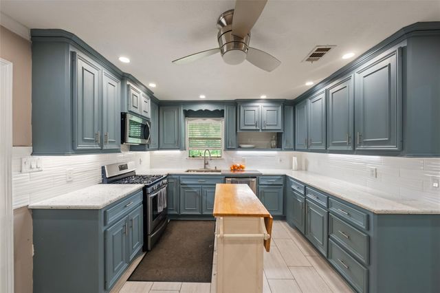 13257 Forest Trail, Conroe, TX 77306