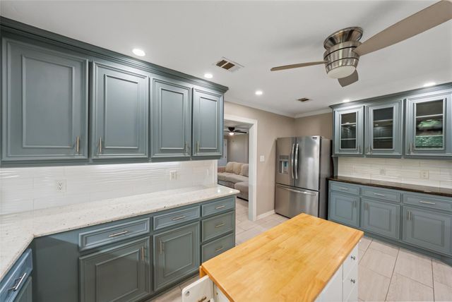 13257 Forest Trail, Conroe, TX 77306