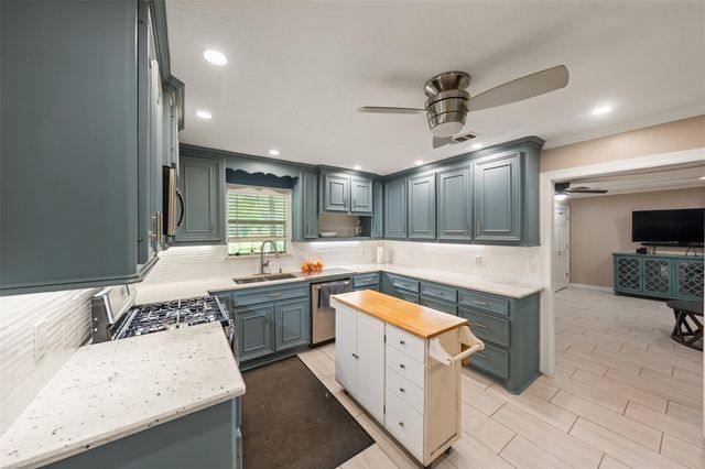 13257 Forest Trail, Conroe, TX 77306