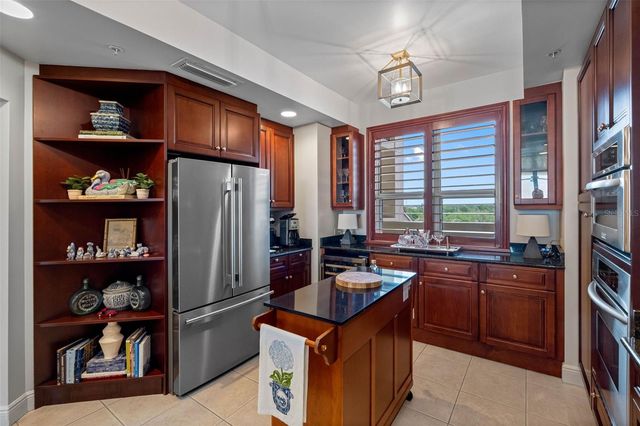 5823 BOWEN DANIEL DRIVE 603, Tampa, FL 33616