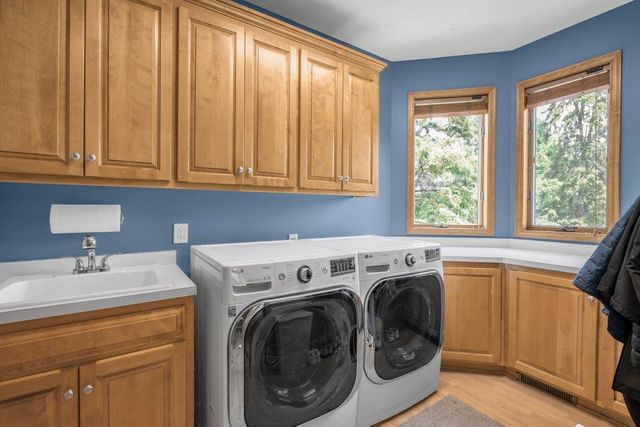 10451 White Tail Crossing, Eden Prairie, MN 55347