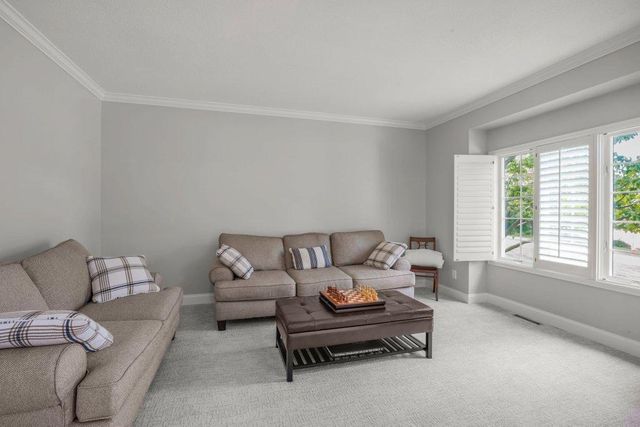 10451 White Tail Crossing, Eden Prairie, MN 55347