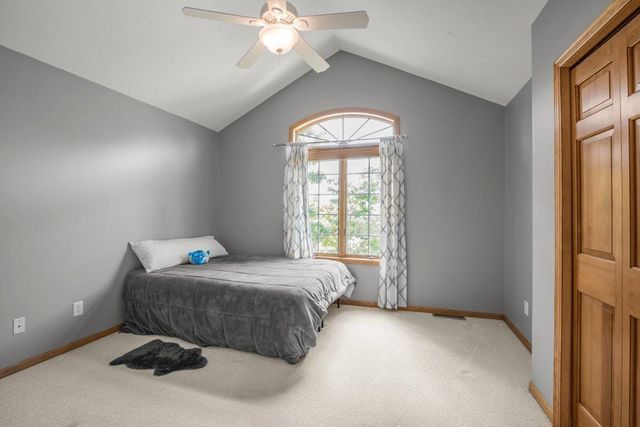 10451 White Tail Crossing, Eden Prairie, MN 55347